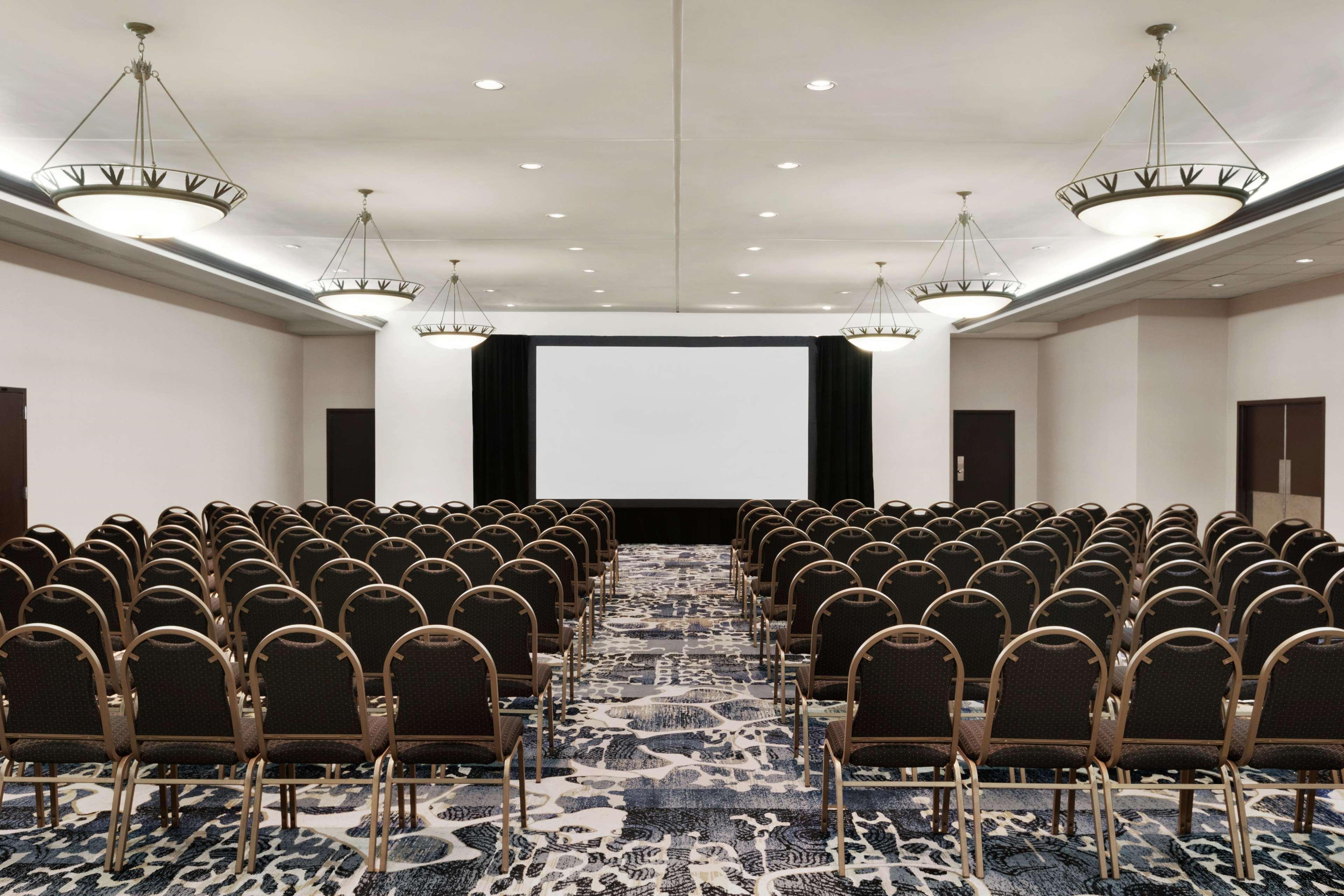 Doubletree By Hilton South Charlotte Tyvola Hotell Eksteriør bilde