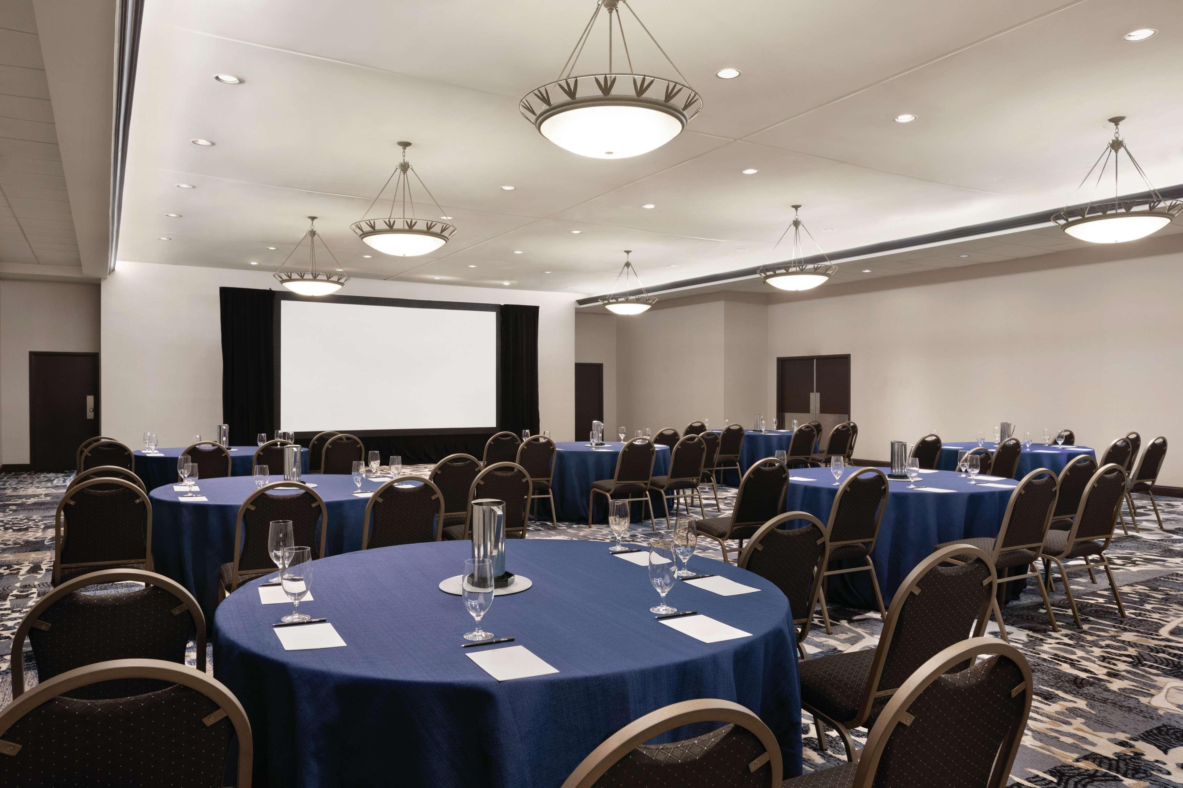 Doubletree By Hilton South Charlotte Tyvola Hotell Eksteriør bilde