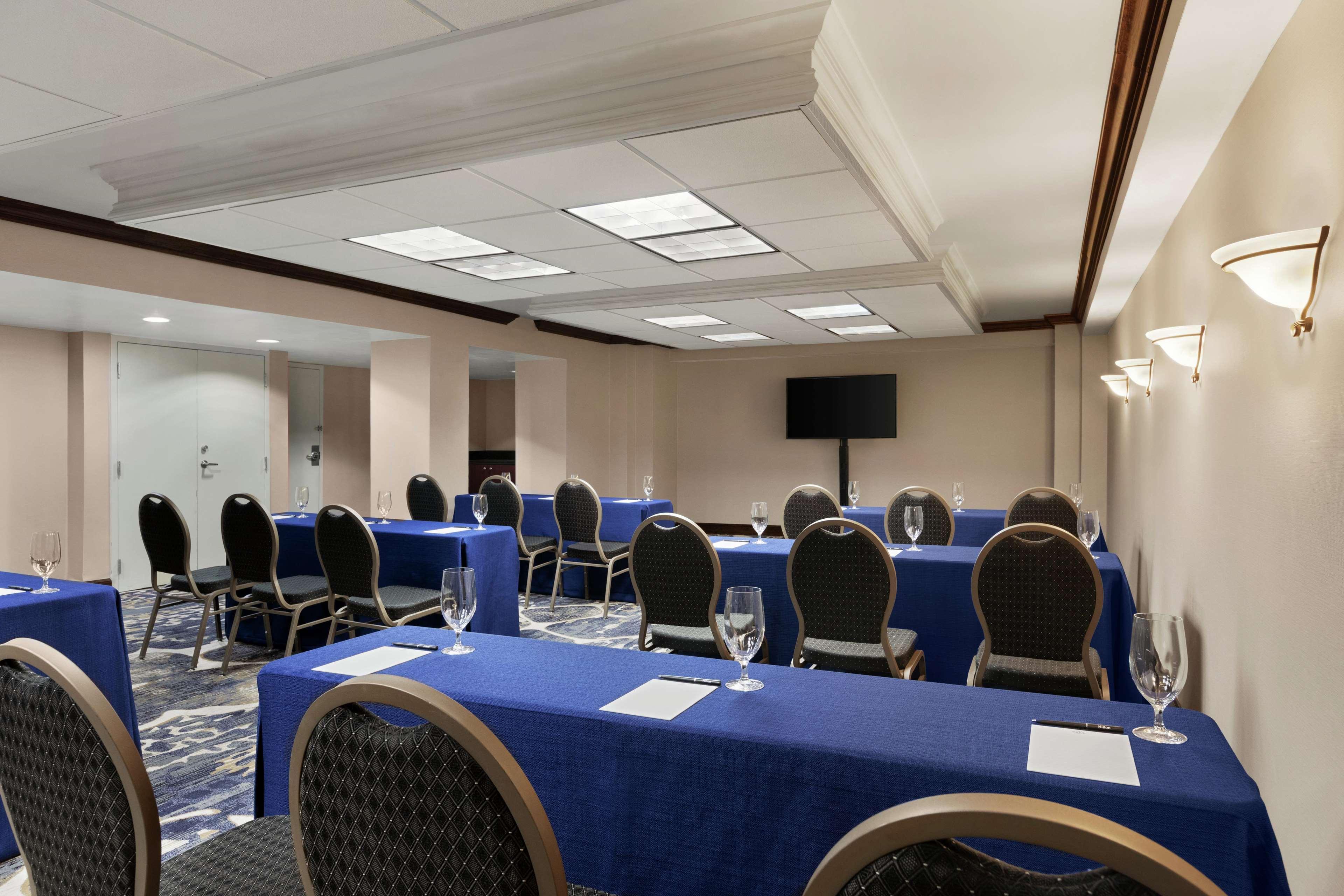 Doubletree By Hilton South Charlotte Tyvola Hotell Eksteriør bilde