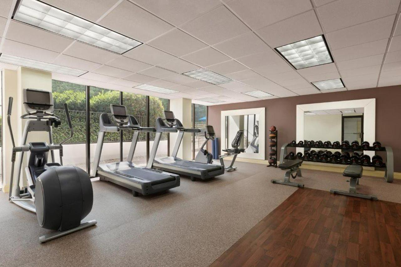 Doubletree By Hilton South Charlotte Tyvola Hotell Eksteriør bilde