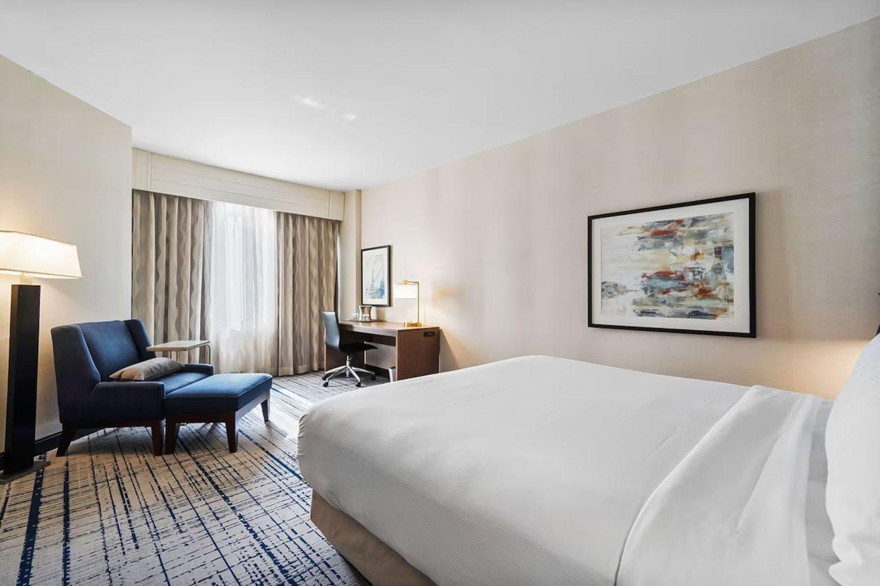 Doubletree By Hilton South Charlotte Tyvola Hotell Eksteriør bilde