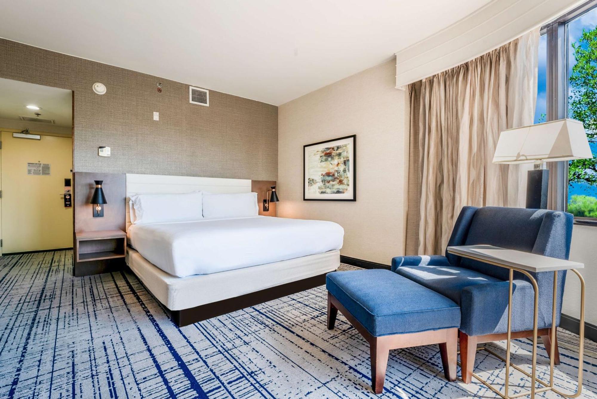 Doubletree By Hilton South Charlotte Tyvola Hotell Eksteriør bilde