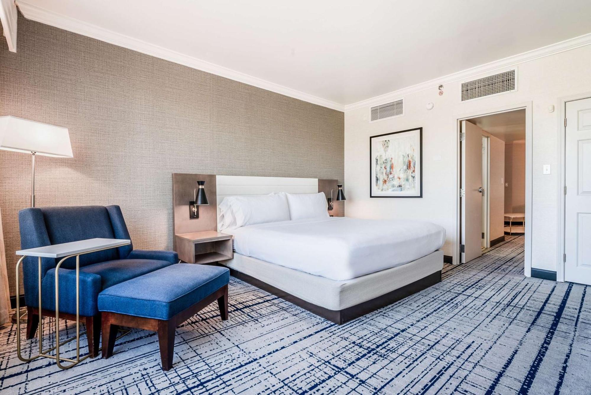 Doubletree By Hilton South Charlotte Tyvola Hotell Eksteriør bilde