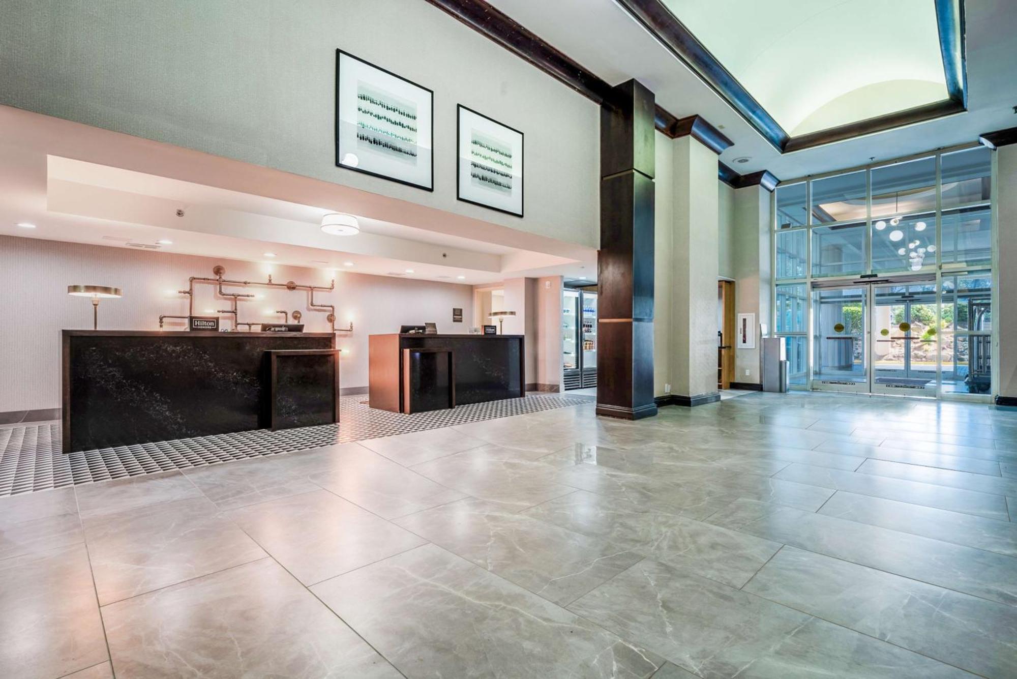 Doubletree By Hilton South Charlotte Tyvola Hotell Eksteriør bilde