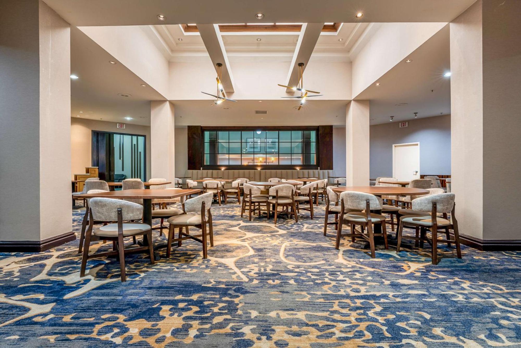 Doubletree By Hilton South Charlotte Tyvola Hotell Eksteriør bilde