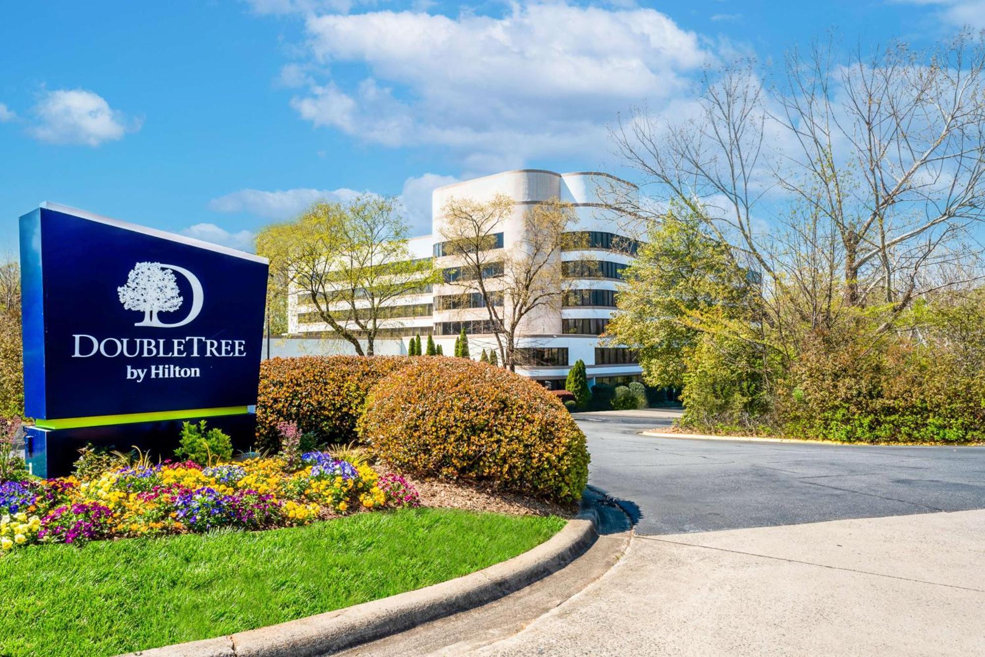 Doubletree By Hilton South Charlotte Tyvola Hotell Eksteriør bilde