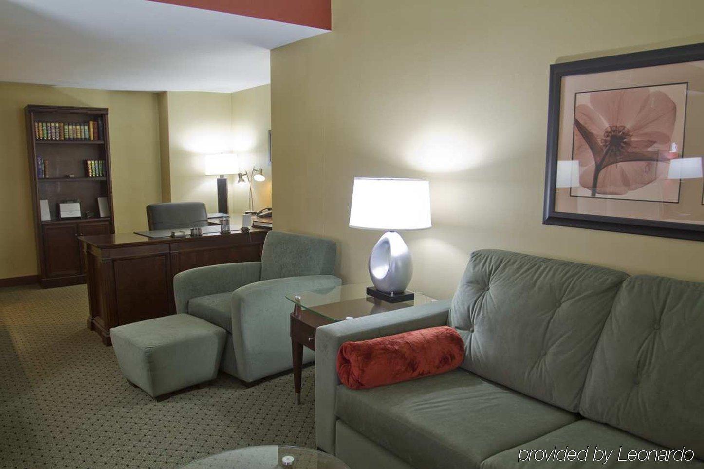 Doubletree By Hilton South Charlotte Tyvola Hotell Eksteriør bilde