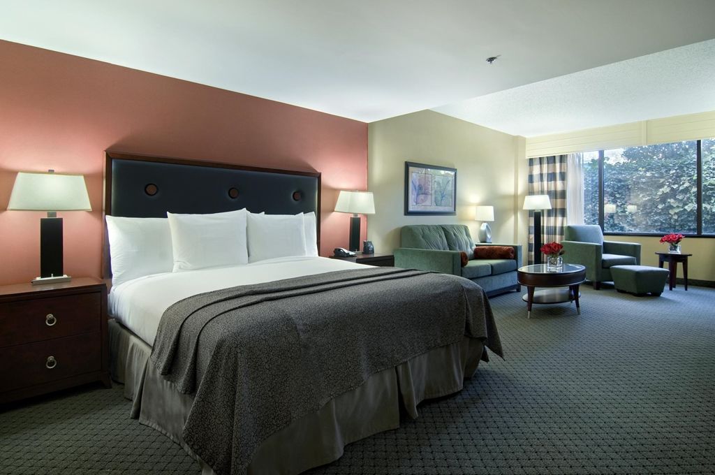 Doubletree By Hilton South Charlotte Tyvola Hotell Rom bilde